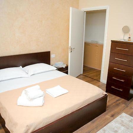 Apartamento Casa Di Besarb Shkodër Exterior foto