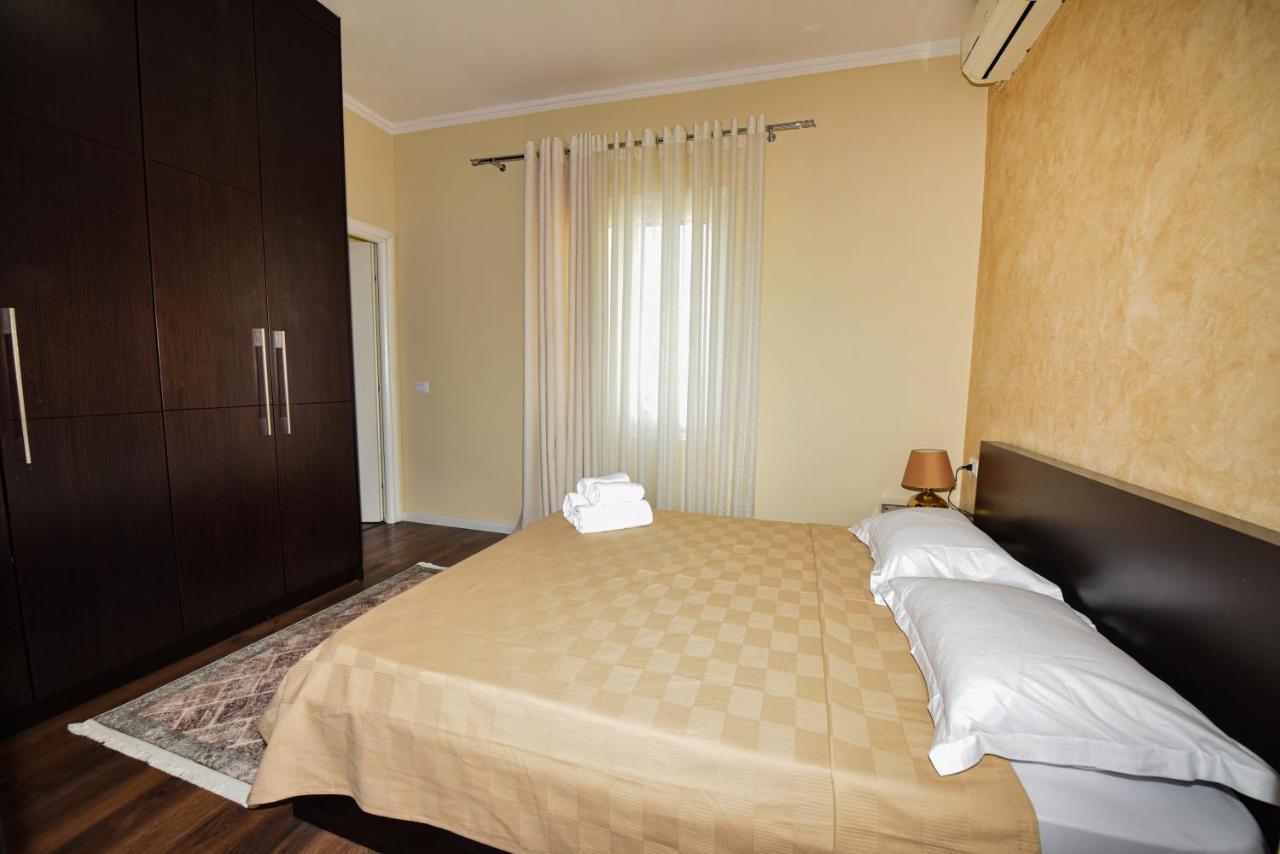 Apartamento Casa Di Besarb Shkodër Exterior foto