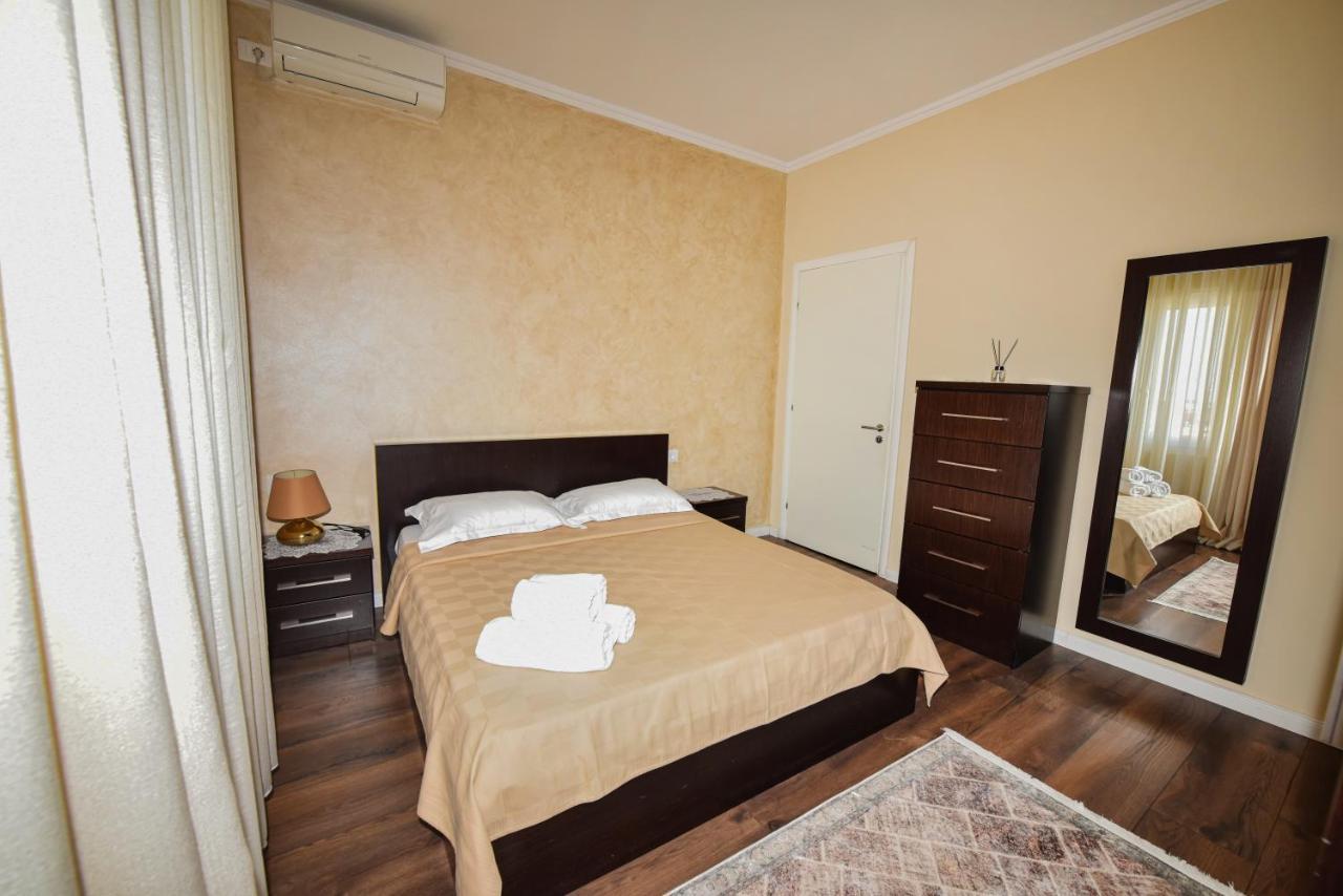 Apartamento Casa Di Besarb Shkodër Exterior foto
