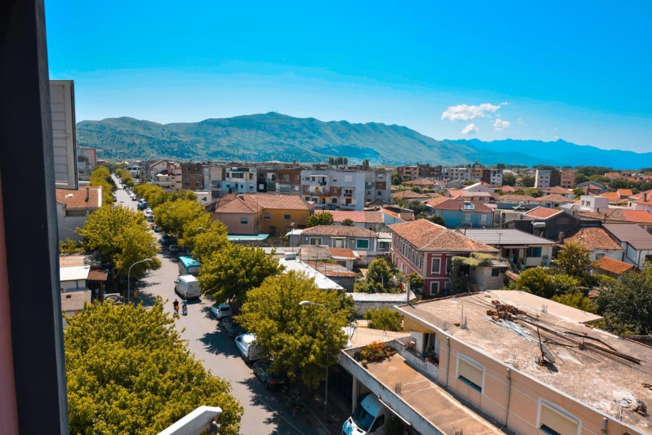 Apartamento Casa Di Besarb Shkodër Exterior foto